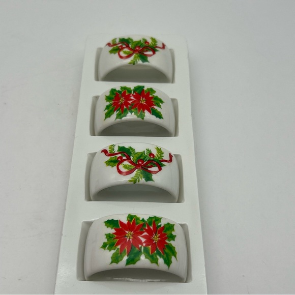 Vintage Set of 4 Handcrafted Porcelain Napkin Rings, Holders Holly & Poinsettias - Picture 5 of 9